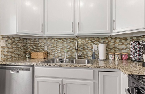 Turner Park House | ModernNest-KS Bed| Fire Pit Near TU Expo Downtown