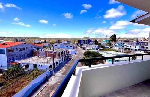 Puerto Baquerizo Moreno Apartment | Moderno y Lujoso Departamento