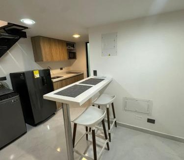 Granada Apartment | Moderno loft en el oeste