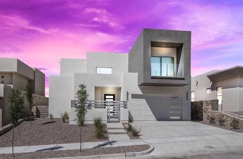 El Paso House | Moderno Velo -Uber Modern near Hiking & Mtn Biking