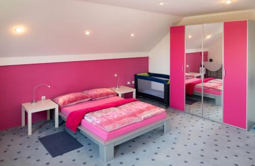 Kamnik Apartment | Modrin Apartments