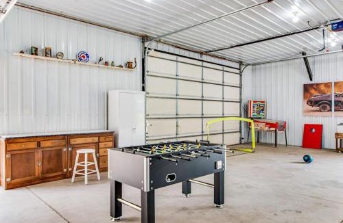 Mather House | Moe's Vineyard - Barndominium