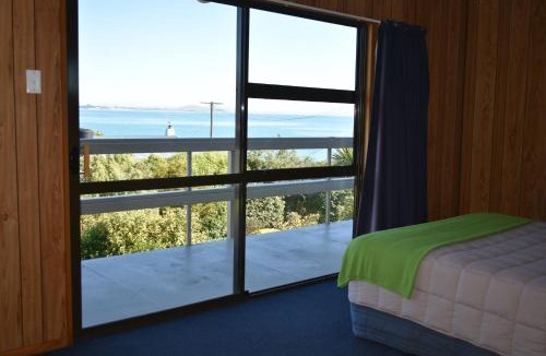 Moeraki Hotel | Moeraki Beach Motels