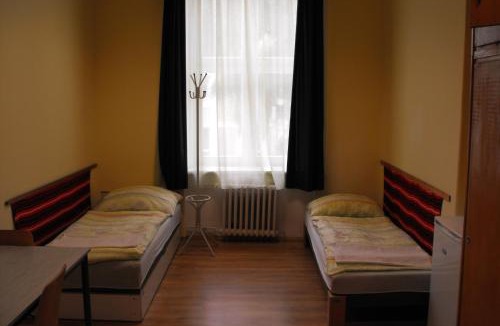 Torokor Hostel | Mogyorodi Hostel