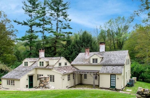 West Cornwall House | Mohawk Country Manor - Historic Manor near Hammond Beach and 5min fr Mohawk Mt S