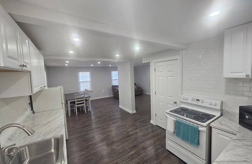 Taftville House | Mohegan Sun/Foxwoods Casino 10 minutes away. Newly renovated very spacious