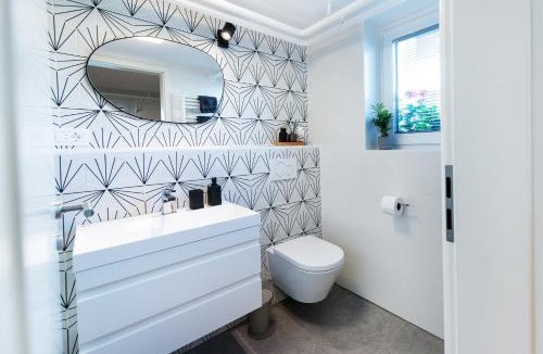 Praprotna Polica Apartment | Mojca's nest apartment