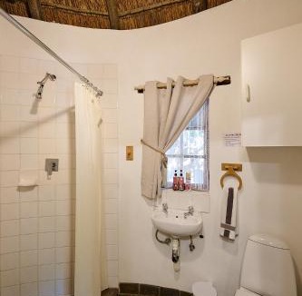 Gaborone Cabin | Mokolodi Backpackers - Relax in Nature near Gaborone with Pool, Fast WiFi, Coworking Space & Garden Chalets - Tranquillity Redefined