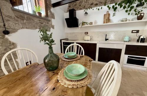 Santu Lussurgiu House | Molinu