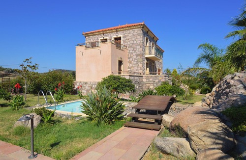 Lesbos Apartment | molivos hills