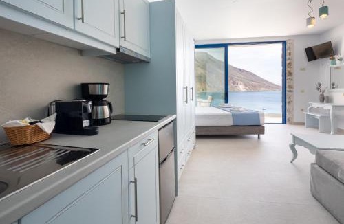 Loutro Apartment | Molos Apartments