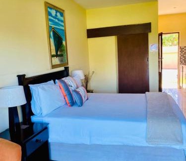 Port Edward Apartment | Mom & Ibe Guest Inn
