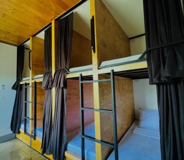 Basdiot Hostel | MOMO Hostel