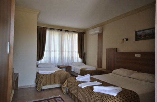 Camyuva Hotel | Moms Hotel