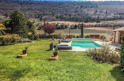 Sault Cottage | "Mon Ventoux" bed and breakfast in lavender country!
