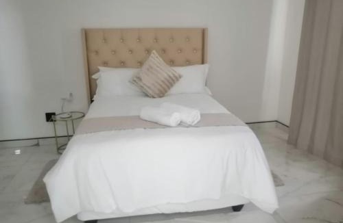 Windhoek Apartment | Mona's Villa