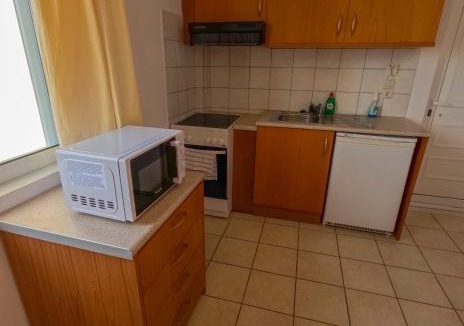 Frangokastellon Apartment | Monachus Monachus