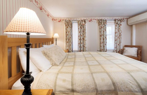 Jaffrey Bed & Breakfast | Monadnock Inn