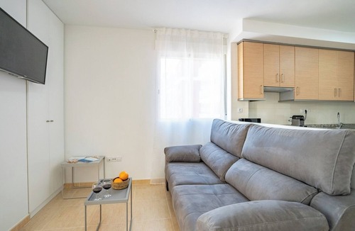 El Grau de Moncofa Apartment | Moncofa Apartment for 8 A/C - Pool Access Seaside
