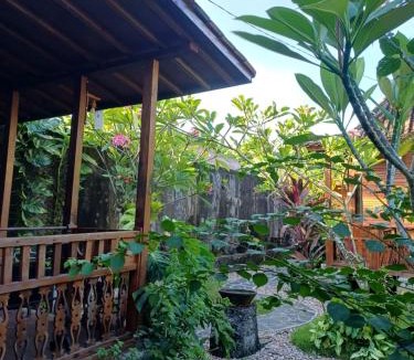 Batubulan House | Mondok Dini