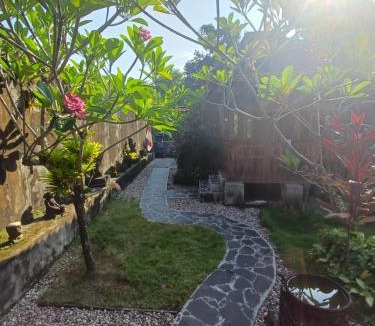 Batubulan House | Mondok Dini