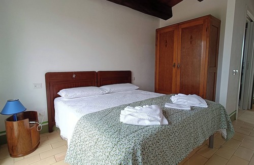 Campofilone House | Mondomini Panoramic Cottage, stunning view on sea, hills and 8500 olive trees
