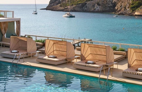 Cala Llonga Hotel | Mondrian Beach Lifestyle Resort By Accor