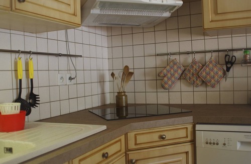 Monetier-les-Bains Apartment | Monetier: Sunny comfortable modern flat ideally located for mountain enthusiasts