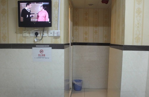 Mong Kok Apartment | Mong kok Renovated Room 206