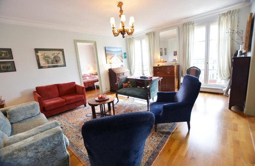 5th Arrondissement Apartment | Monge Plaza