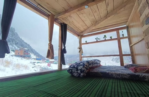 Kasol House | MONK Hut