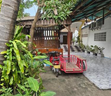 Savannakhet House | Monkey Guesthouse - Savannakhet