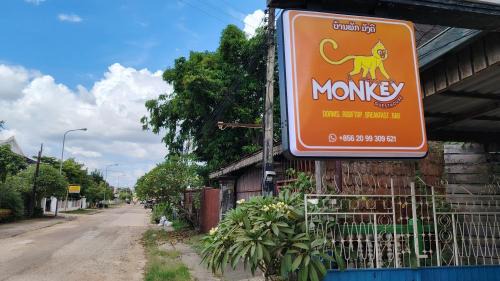 Savannakhet House | Monkey Guesthouse - Savannakhet