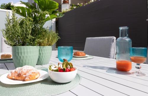 Fogliano Marina House | Monkey house