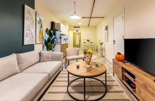 Cihangir Apartment | Monnas Suite