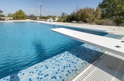 Parati Villa | Mono Mars