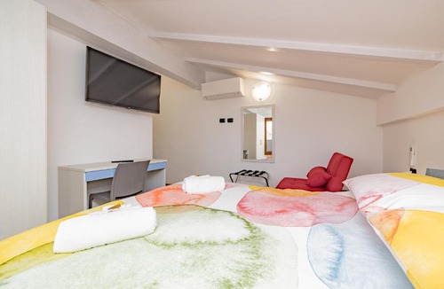Cesate Apartment | MONOLOCALE A7 Moonlight- Rho fiera Milano