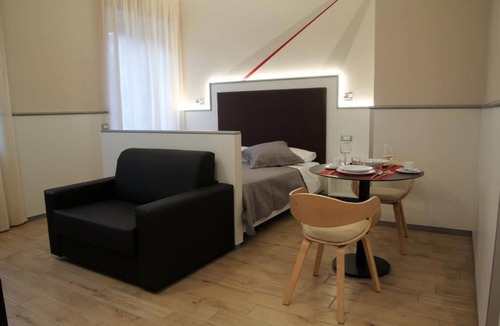 Borgo Trento Apartment | MONOLOCALE MAMELI with Terrace