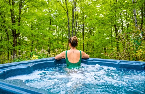 Fiddler Lake Resort Ski Chalet | Monopoly/Private SPA & Sauna/Pool , Lake , Free kayak access
