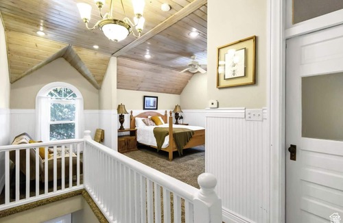 Monroe House | Monroe Inn