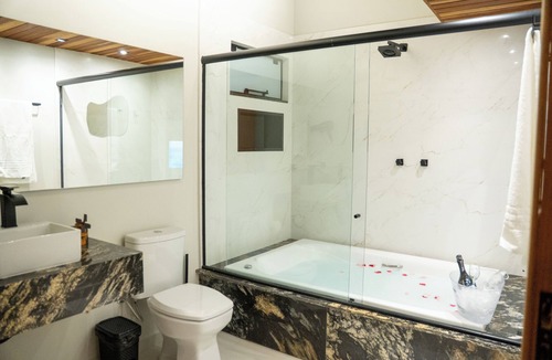 Castro Hotel | Mont Hermon Hotel Castro