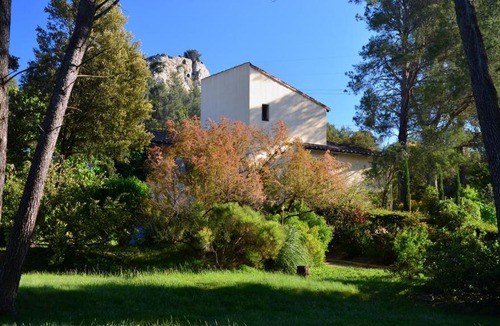 Barbentane Villa | Montagnette Barbentane