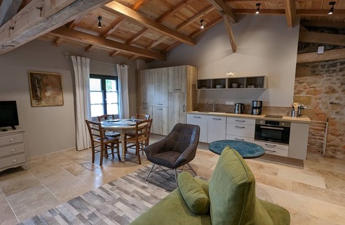 Soyaux Bed & Breakfast | Montboulard