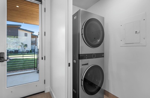 Zion National Park South Entrance Villa | Montclair Zion – Elegant 1 Bed 1 Bath Villa Patio