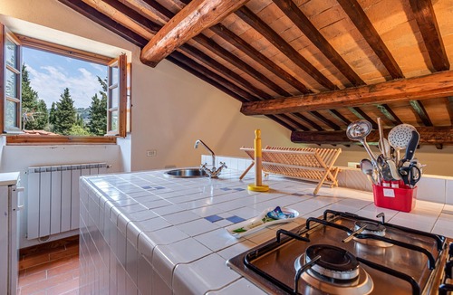 Montebonello Apartment | Monte Apartment with Panoramic Pool in Chianti