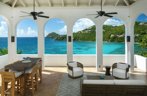 Rendezvous & Ditleff Villa | Monte Bay Villa Oceanfront! Stunning 7 bedroom villa overlooking Rendezvous Bay