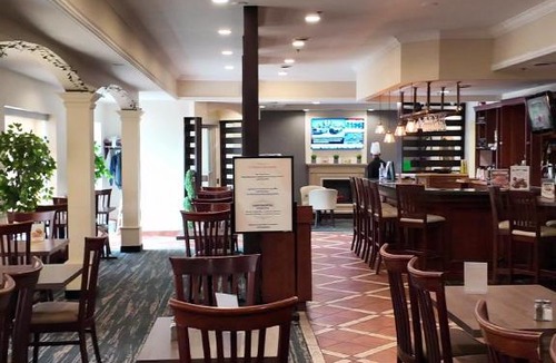 Airport Road Business Centre Hotel | Monte Carlo Inn Brampton