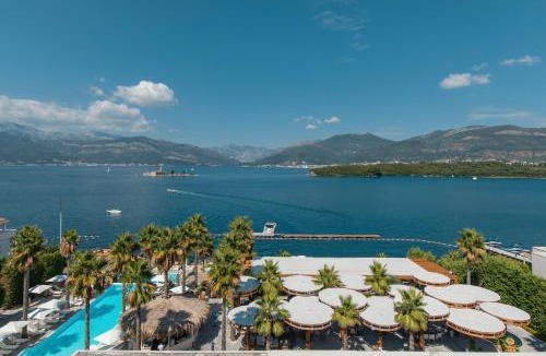 Radovici Hotel | Monte Palm Beach