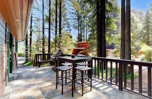 Northwood House | Monte Rio Dream