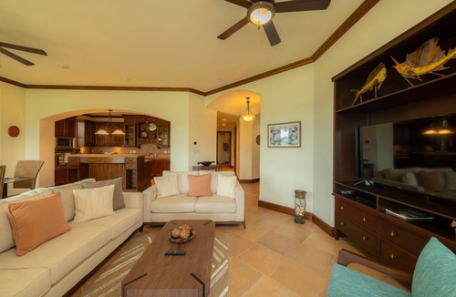 Herradura Apartment | Montebello 2E 3bdrm 3bath Ocean View